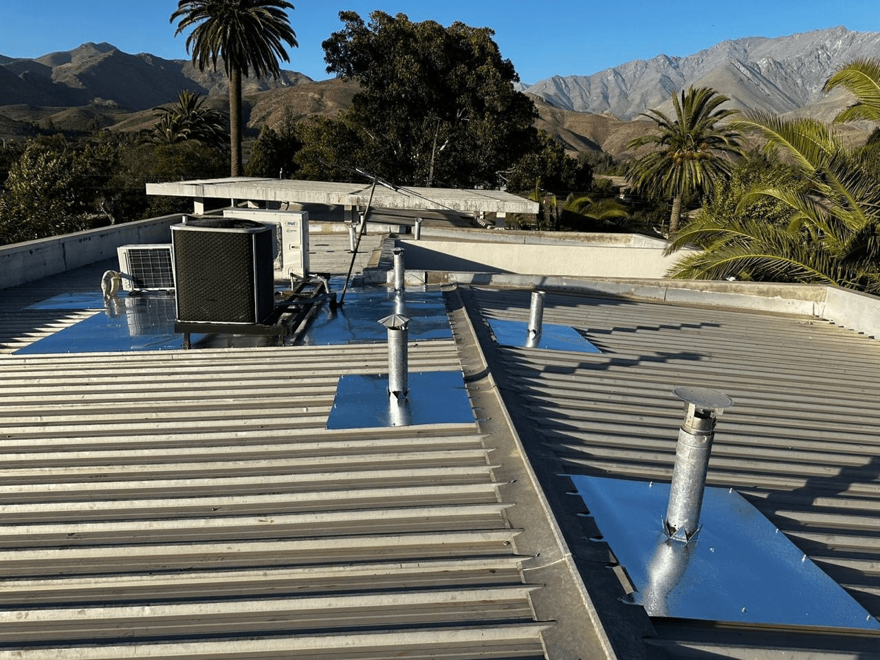 Mantención e Impermeabilización de Cubierta Zinc PV4 - fotografía 2